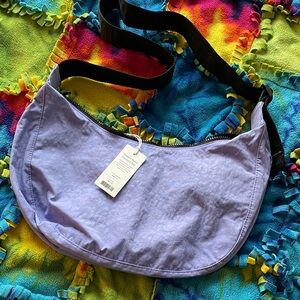 BAGGU medium crescent NWT